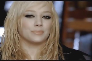 Cumming Hilary Duff Hilary Duff synger hun er cumming russiske porno incest mor søn