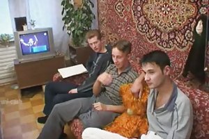 Russisk Gamle del 1 af 4 porno for at se russiske studenterfest