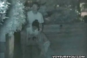 To Japanske par fucking udendørs sex mødre online
