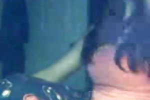 Søde brunette babe viser Bryster på webcam porno film kyllinger