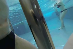 Piscine og efter porno sex modne kvinder