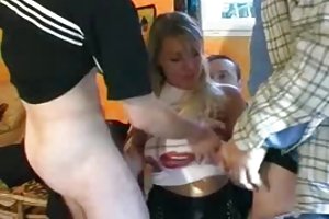 Deling af hans varme kone 3 se porno familie