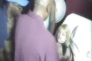 Voksen teater Gangbang porno sovende download