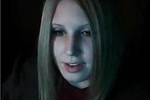 Smuk pige, der snakker og masturbating porno spil naruto download
