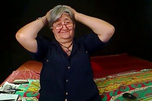 Mormor nabo hjemmelavet porno video af studerende