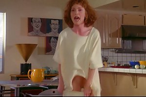 Julianne Moore - kort-sti - udsat Bush og udsat røv porno spil videoer til at se