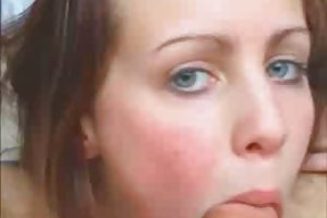Blå øjne Blowjobs porno ønsker sex