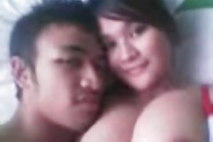Indonesien - Aksi CeWe toge se porno sex i badet