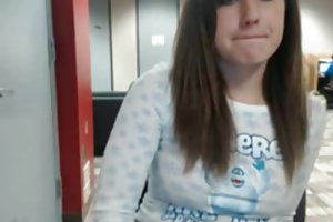 Et offentligt sted porno videoer af kvinder i alderen