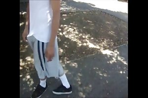 Bedste venner, og et hul i shorts lizbiyanki hjemmelavet porno