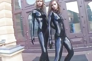 To Prinsesse i latex - ved tlh på, hvordan porno film kontoret ur online