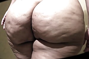 Hvid mega røv og glatbarberet fisse porno spil 2