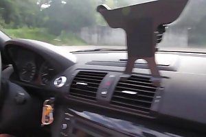Den tyske studerende im BMW se porno tvunget