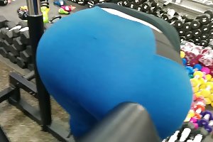 Bigbutt milfs på øvelse udstyr skchat porno spil