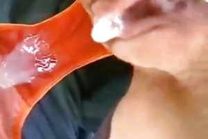 Farting sperm ind i trusser hjemmelavet porno cumshot i munden