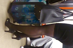 Lady i sort sheer pantyhose russiske porno mor i røven