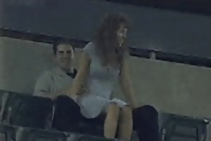 Sex på stadion L7 otlizal mom porn