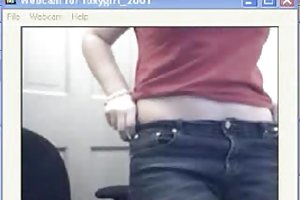 Busty pige, der snakker og viser hendes Bryster porno videoer online, ben
