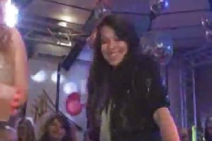 Fantastisk sex party porno på nettet russiske malkning