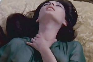 Edwige Fenech - La Signora til at spille Ben i Skopje (1974) se pornofilm russiske lesbians